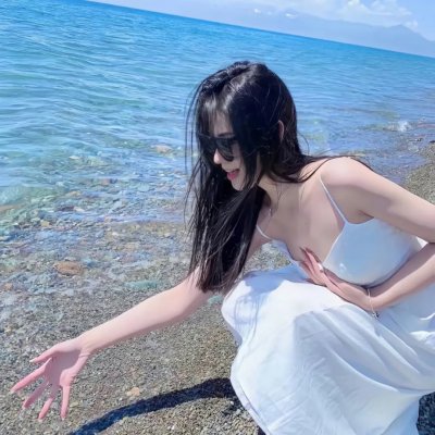 爱我一下·夏海报